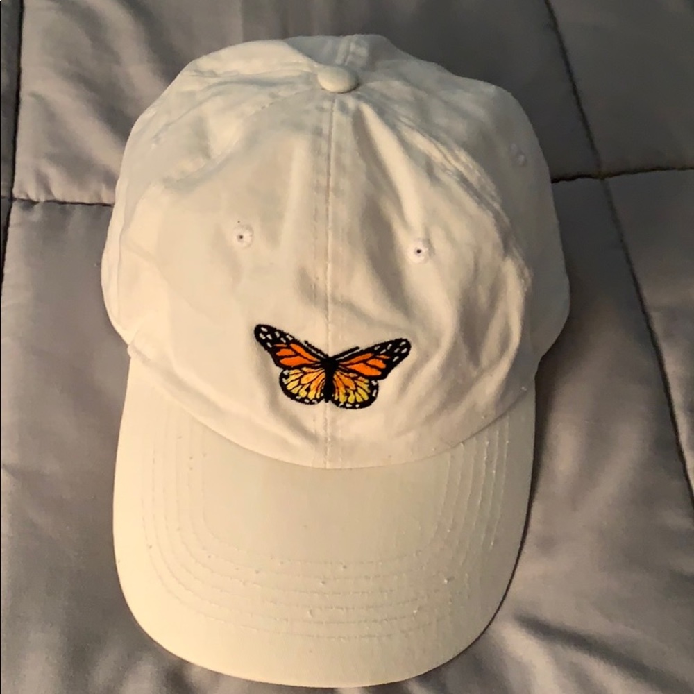 brandy Melville butterfly hat
